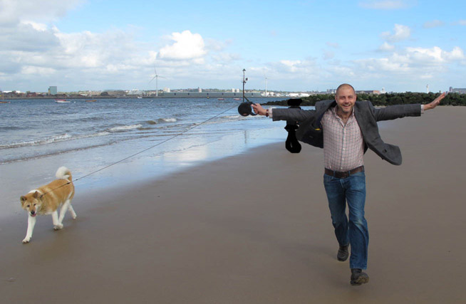 Toffee the Japanese New Brighton Beach running